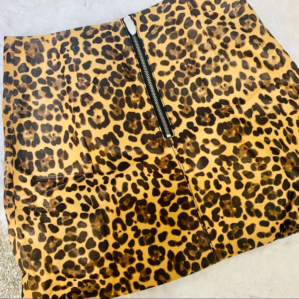 LPA NWOT Lambs Leather Leopard Print Mini Skirt - Picture 5 of 7